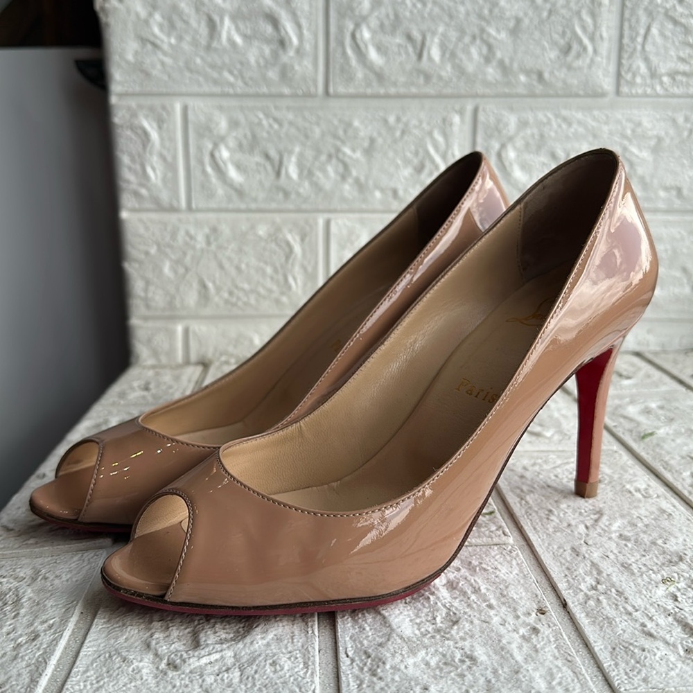 Christian Louboutin nude peep toe 85mm